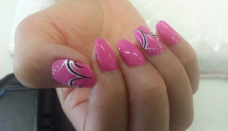 nails
